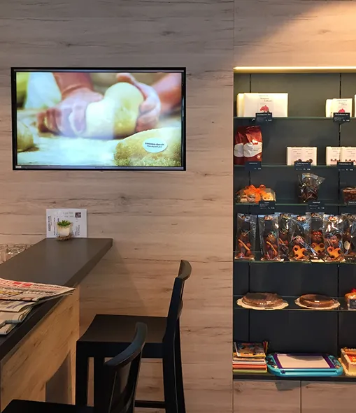 Sonnen-Beck Display mit Speisekarte von mysignage